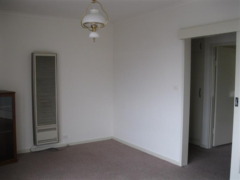 4/5 AMES Avenue, Carnegie VIC 3163