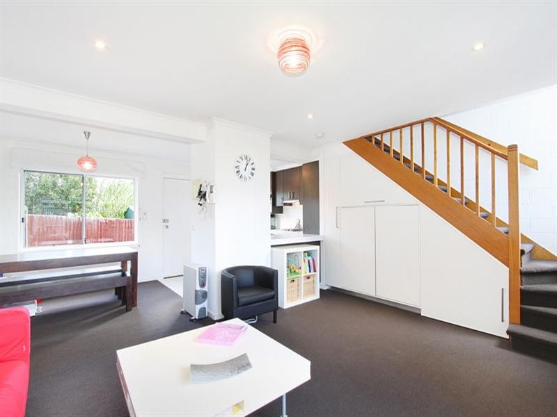 2/30 Kelly Street, Chadstone VIC 3148