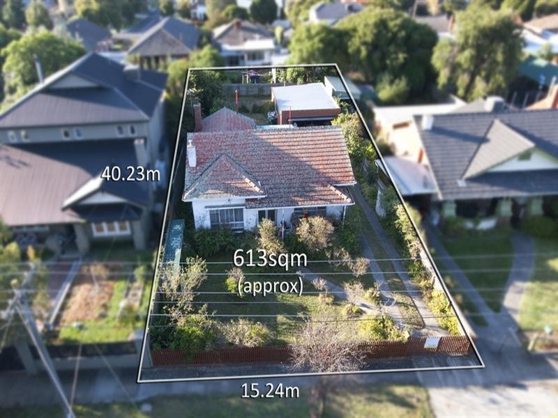 13 Lindsay Avenue, Murrumbeena VIC 3163