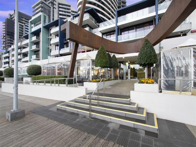 109/30 New Quay Promenade, Docklands VIC 3008