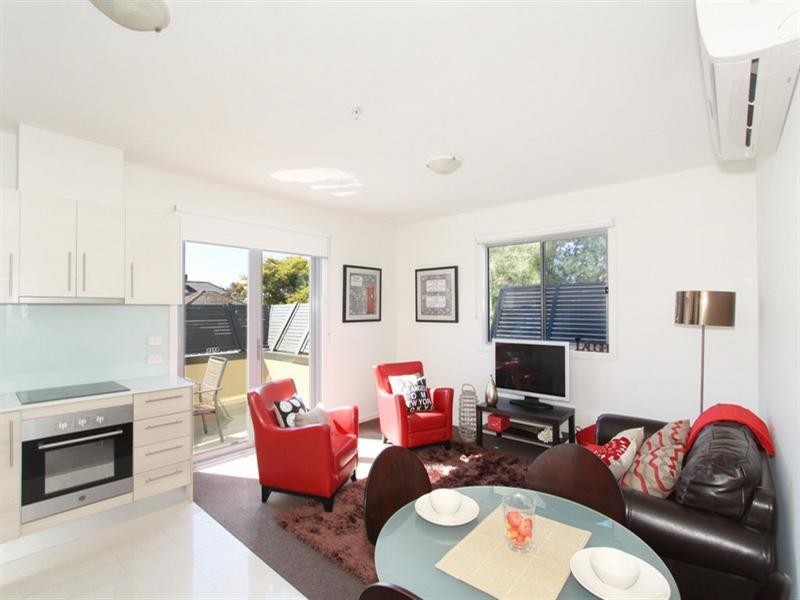 21/30 Lillimur Road, Ormond VIC 3204
