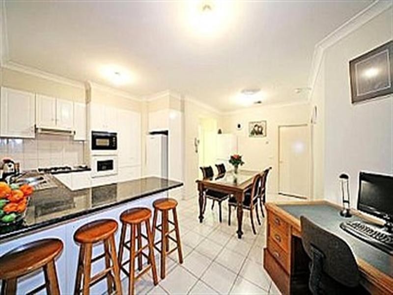 1/17 Wheeler Street, Ormond VIC 3204