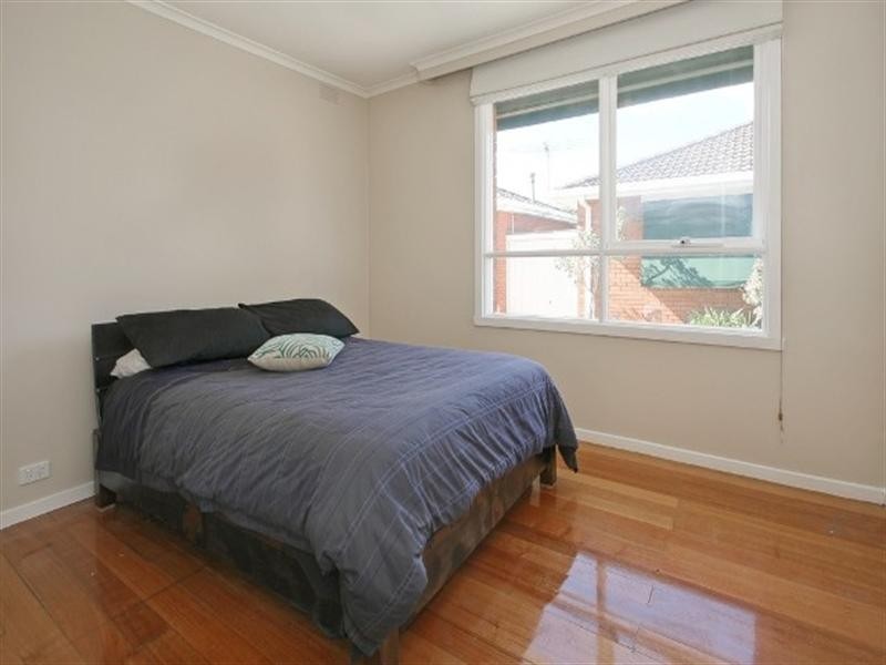 4/590 Neerim Road, Hughesdale VIC 3166