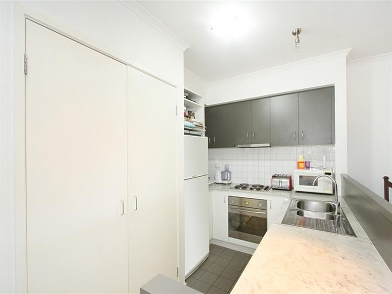 7/1162 Dandenong Road, Carnegie VIC 3163