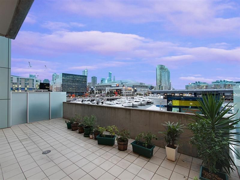 109/30 New Quay Promenade, Docklands VIC 3008