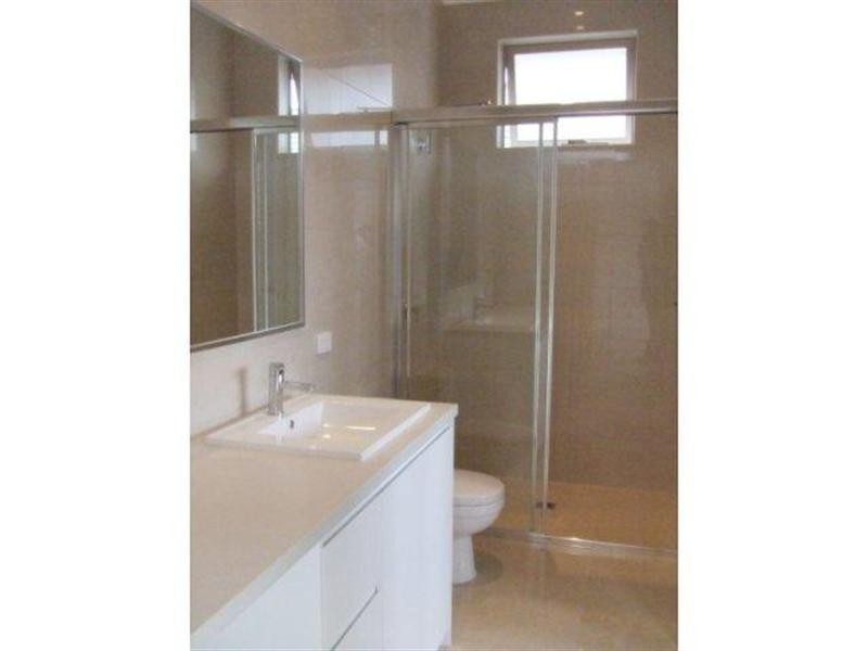 2/19 Tattenham Street, Caulfield East VIC 3145