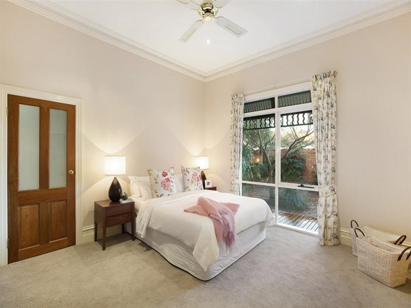 5 Cosy Gum Road, Carnegie VIC 3163