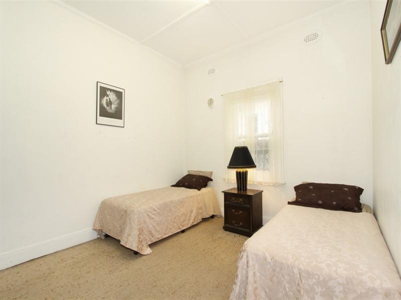 42 Nirvana Avenue, Malvern East VIC 3145