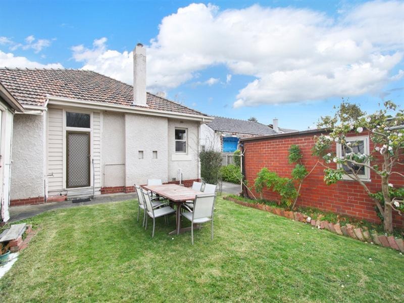 42 Nirvana Avenue, Malvern East VIC 3145