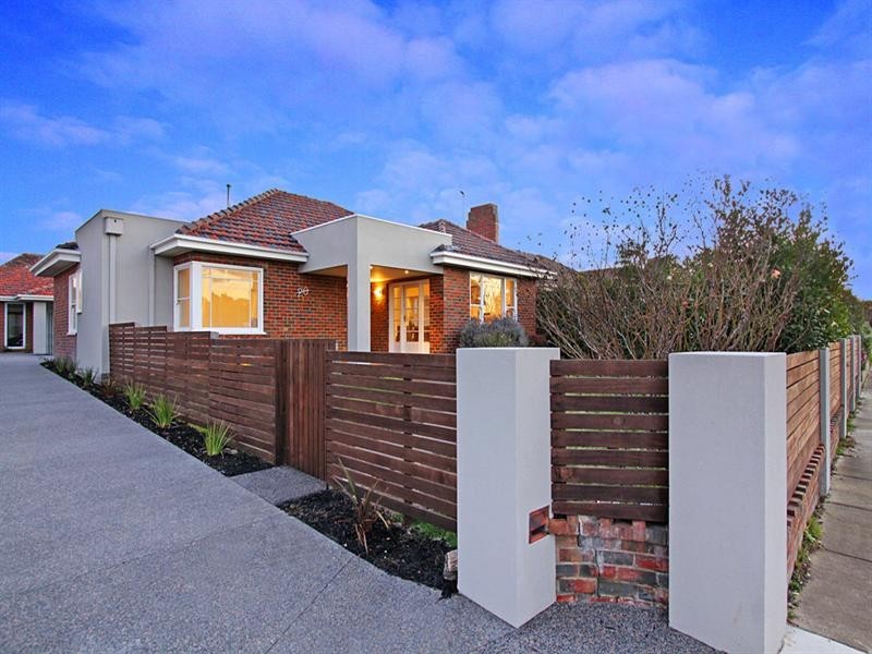 1/20 Wallace Avenue, Murrumbeena VIC 3163