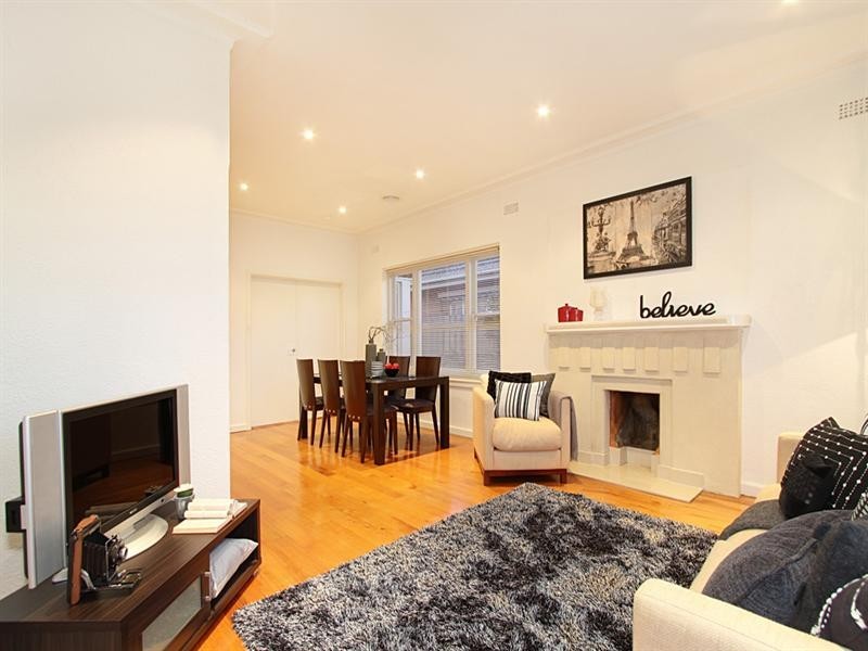 1/20 Wallace Avenue, Murrumbeena VIC 3163