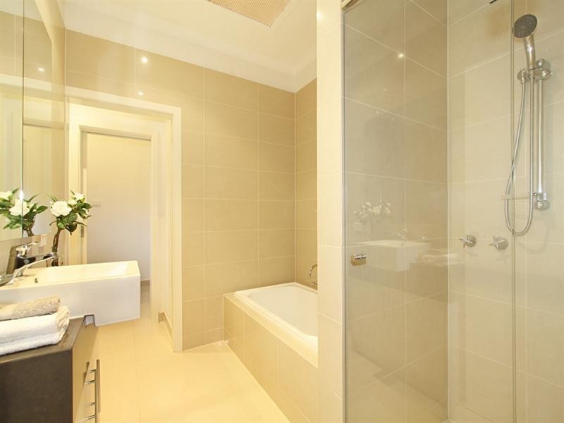 1/20 Wallace Avenue, Murrumbeena VIC 3163