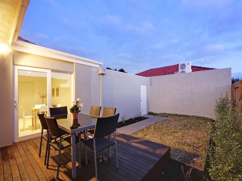 1/20 Wallace Avenue, Murrumbeena VIC 3163