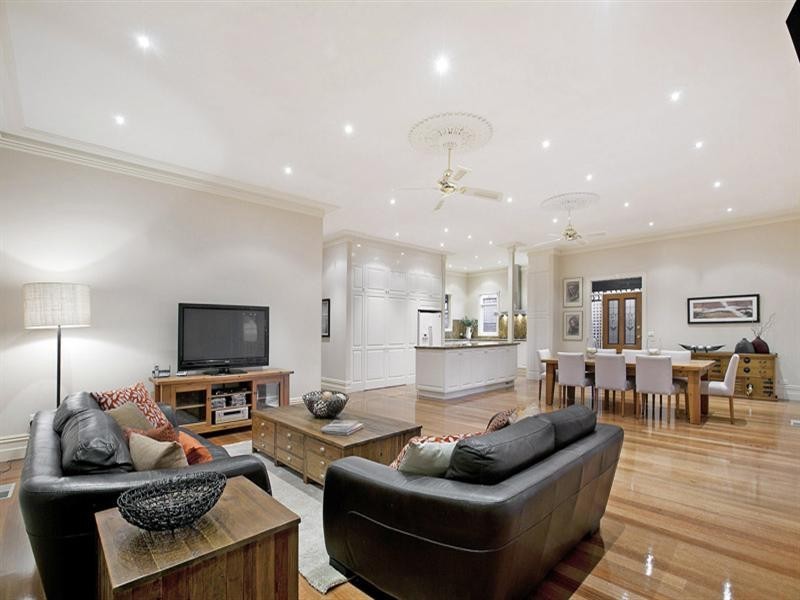 5 Cosy Gum Road, Carnegie VIC 3163