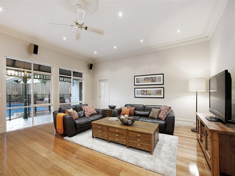 5 Cosy Gum Road, Carnegie VIC 3163