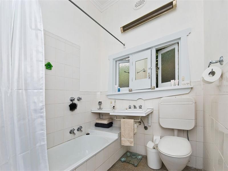 43 Railway Parade, Murrumbeena VIC 3163