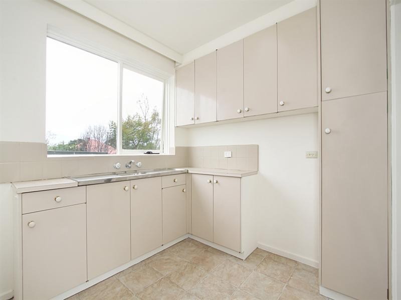 4/352 Koornang Road, Carnegie VIC 3163