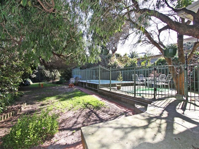 11 Bay Street, Parkdale VIC 3195
