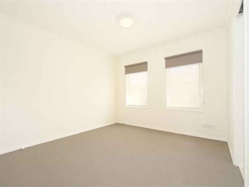 4 Federation Walk, Hughesdale VIC 3166