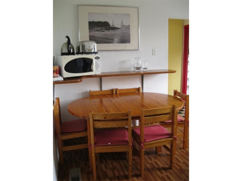 12 Austin Street, Hughesdale VIC 3166