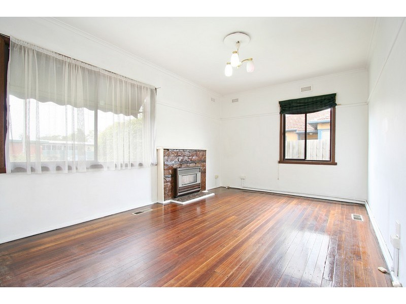 12 Austin Street, Hughesdale VIC 3166