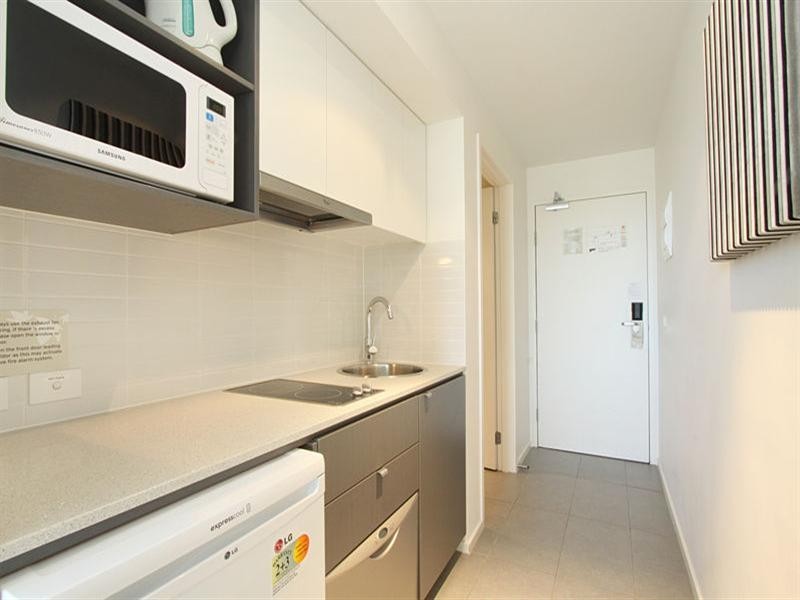 110/1384 Dandenong Road, Hughesdale VIC 3166