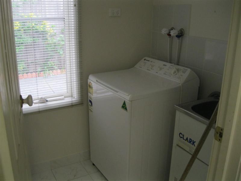 1/1 Paget Street, Hughesdale VIC 3166