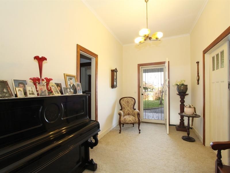 28 Frogmore Road, Carnegie VIC 3163