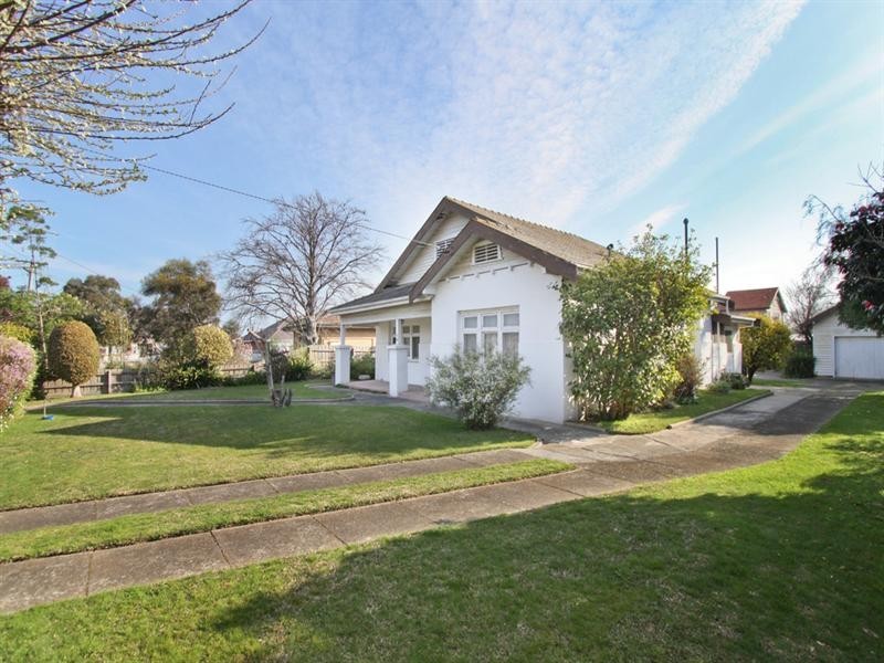28 Frogmore Road, Carnegie VIC 3163
