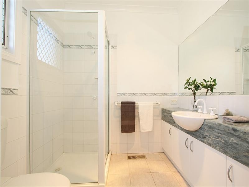 2/114 Truganini Road, Carnegie VIC 3163