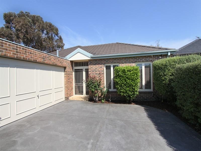 2/114 Truganini Road, Carnegie VIC 3163