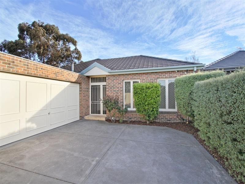 2/114 Truganini Road, Carnegie VIC 3163