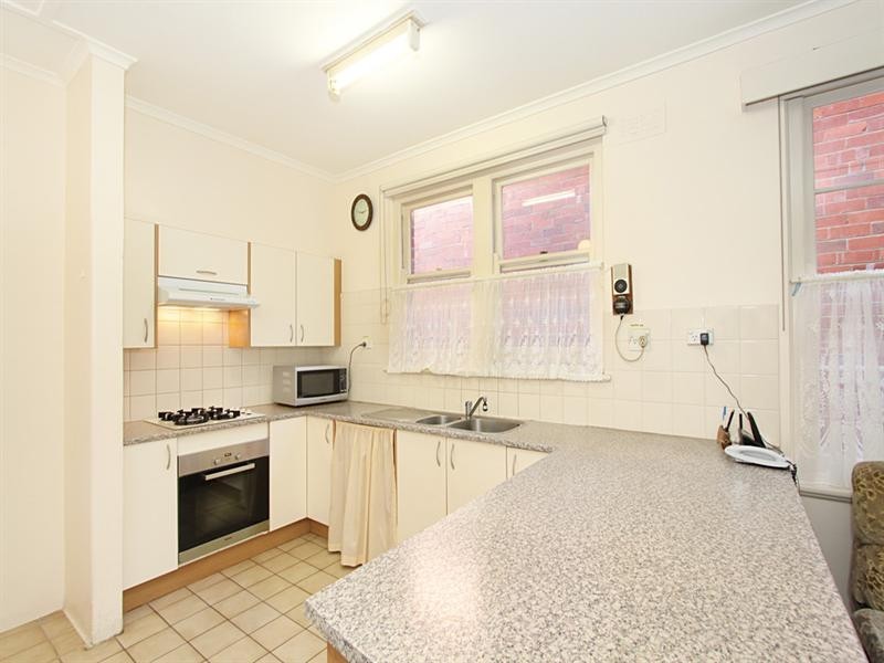 213 McKinnon Road, Mckinnon VIC 3204