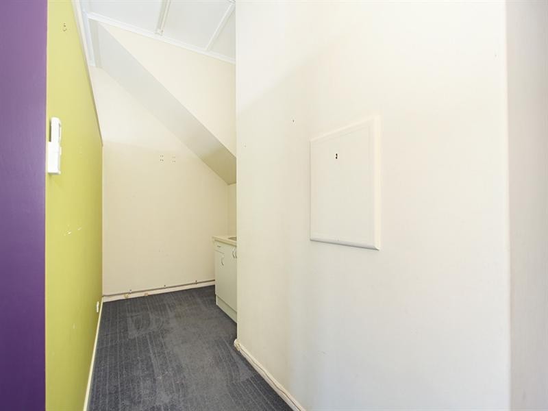 213 McKinnon Road, Mckinnon VIC 3204