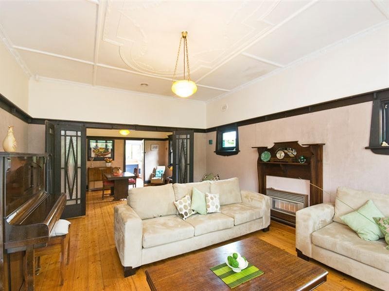 43 Railway Parade, Murrumbeena VIC 3163