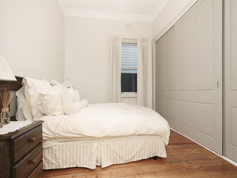 27 Rosstown Road, Carnegie VIC 3163