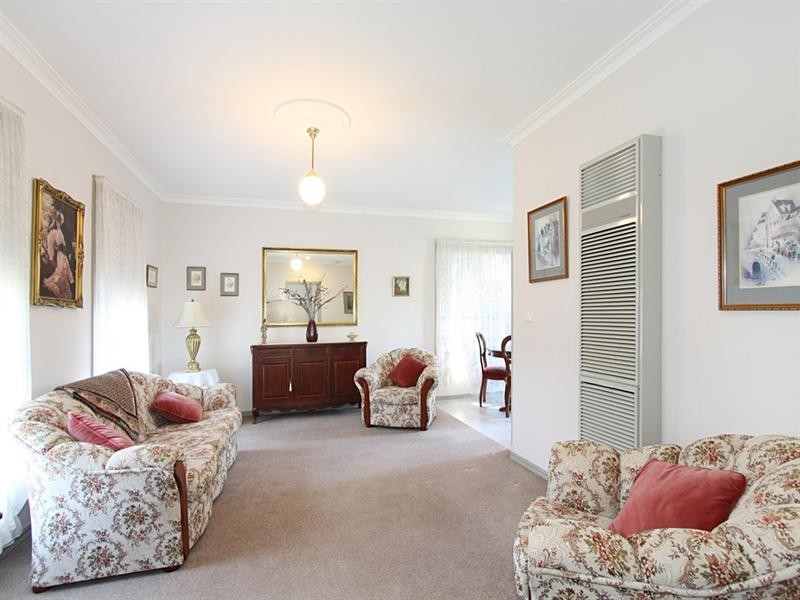 26 Toward Street, Murrumbeena VIC 3163