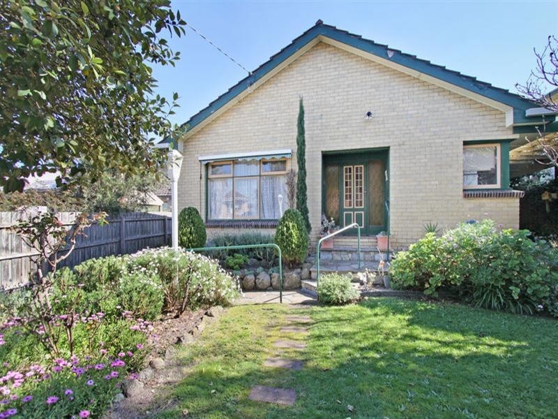 11 Bay Street, Parkdale VIC 3195