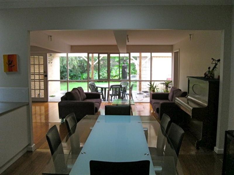 2 Elimatta Road, Carnegie VIC 3163