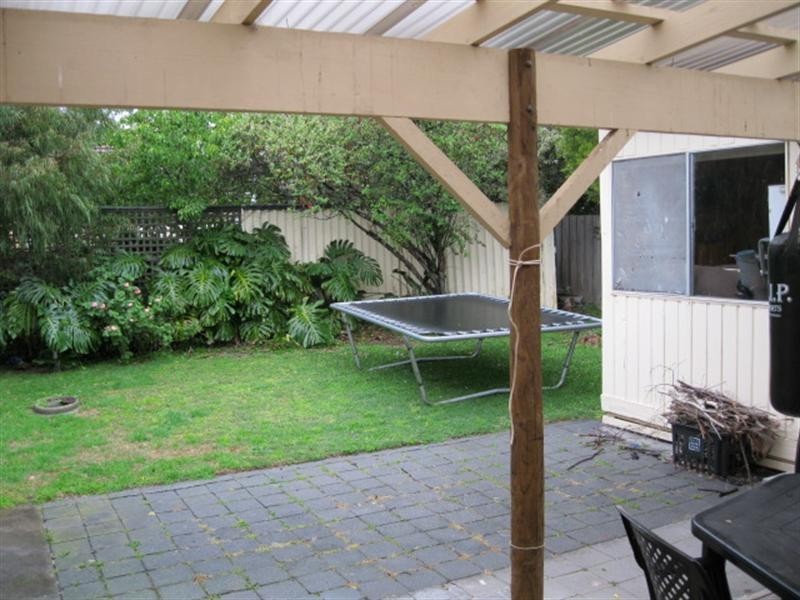 2 Elimatta Road, Carnegie VIC 3163