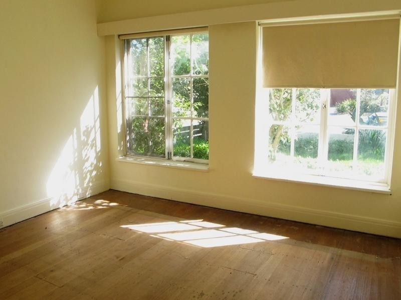 28 Oakleigh Road, Carnegie VIC 3163