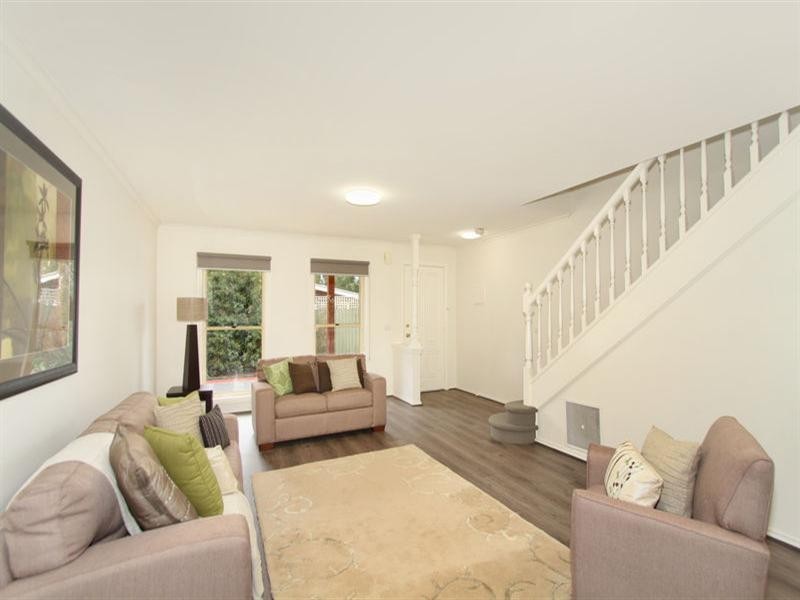 4 Federation Walk, Hughesdale VIC 3166