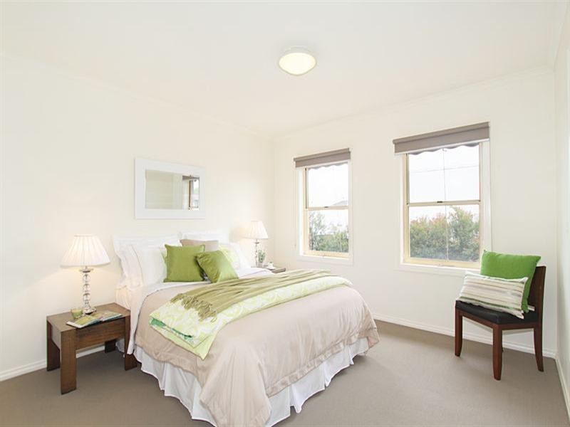 4 Federation Walk, Hughesdale VIC 3166