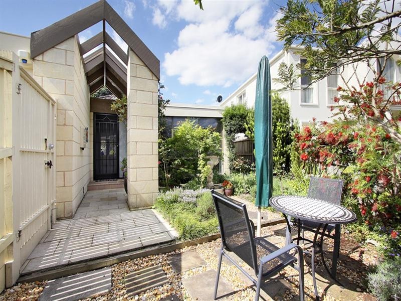5 Argyle Close, Hughesdale VIC 3166