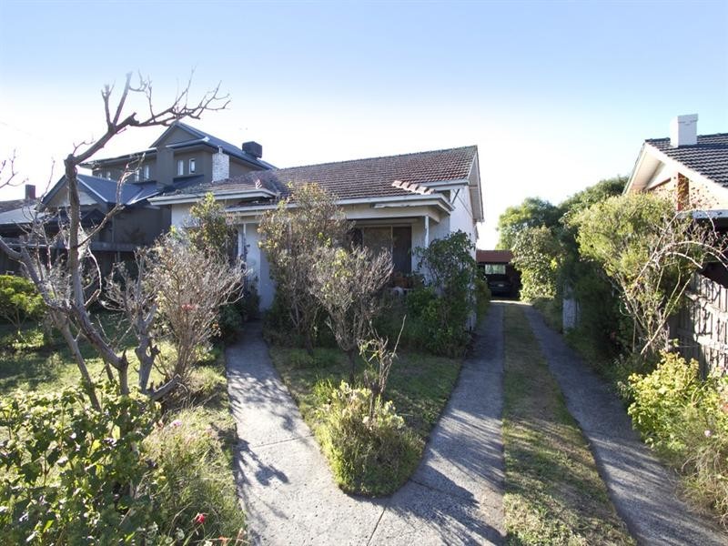 13 Lindsay Avenue, Murrumbeena VIC 3163