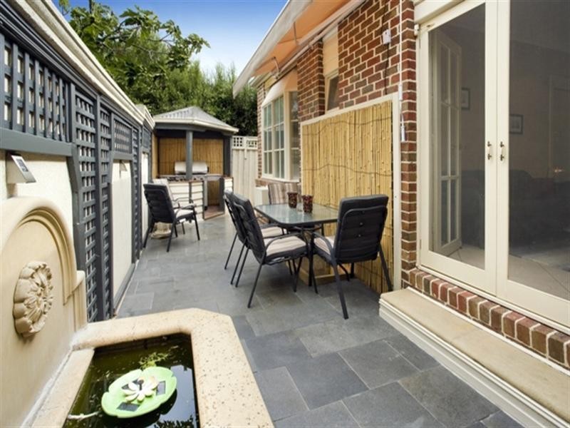 5a Judith Street, Carnegie VIC 3163