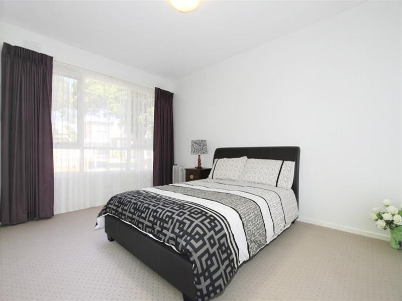 1/55 Mimosa Road, Carnegie VIC 3163