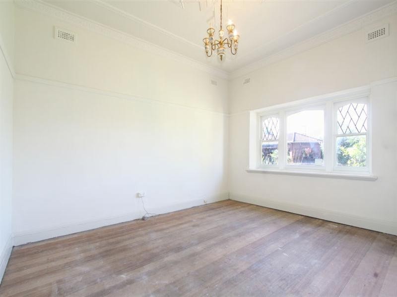 46 Toolambool Road, Carnegie VIC 3163