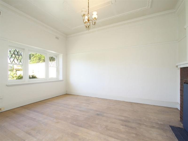 46 Toolambool Road, Carnegie VIC 3163