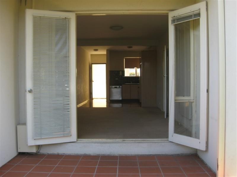 1/369 Neerim Road, Carnegie VIC 3163